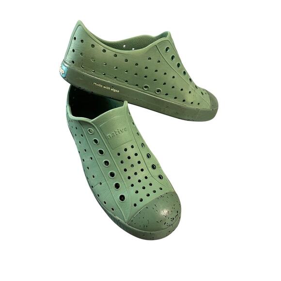 Native Other - Native Jefferson Size 2 Kid Slip On Waterproof Green Speckled Shoes Algae Causal